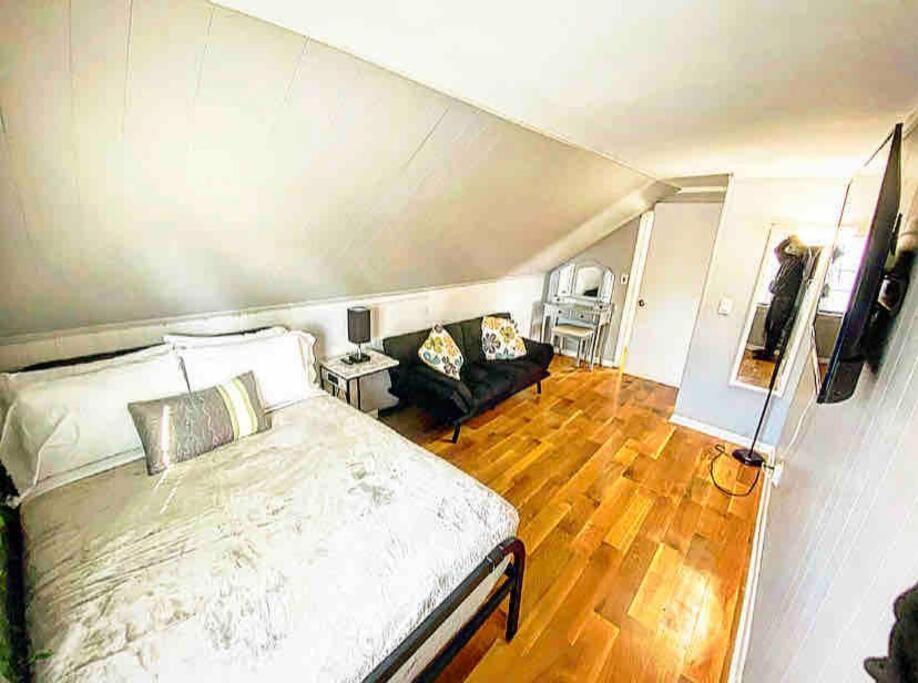 Adorable&Cozy Suburban Home Mins From Dwtn/Airport Рочестер Экстерьер фото